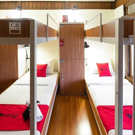 Reddoorz Hostel @ Dago 2 Bandung Kültér fotó