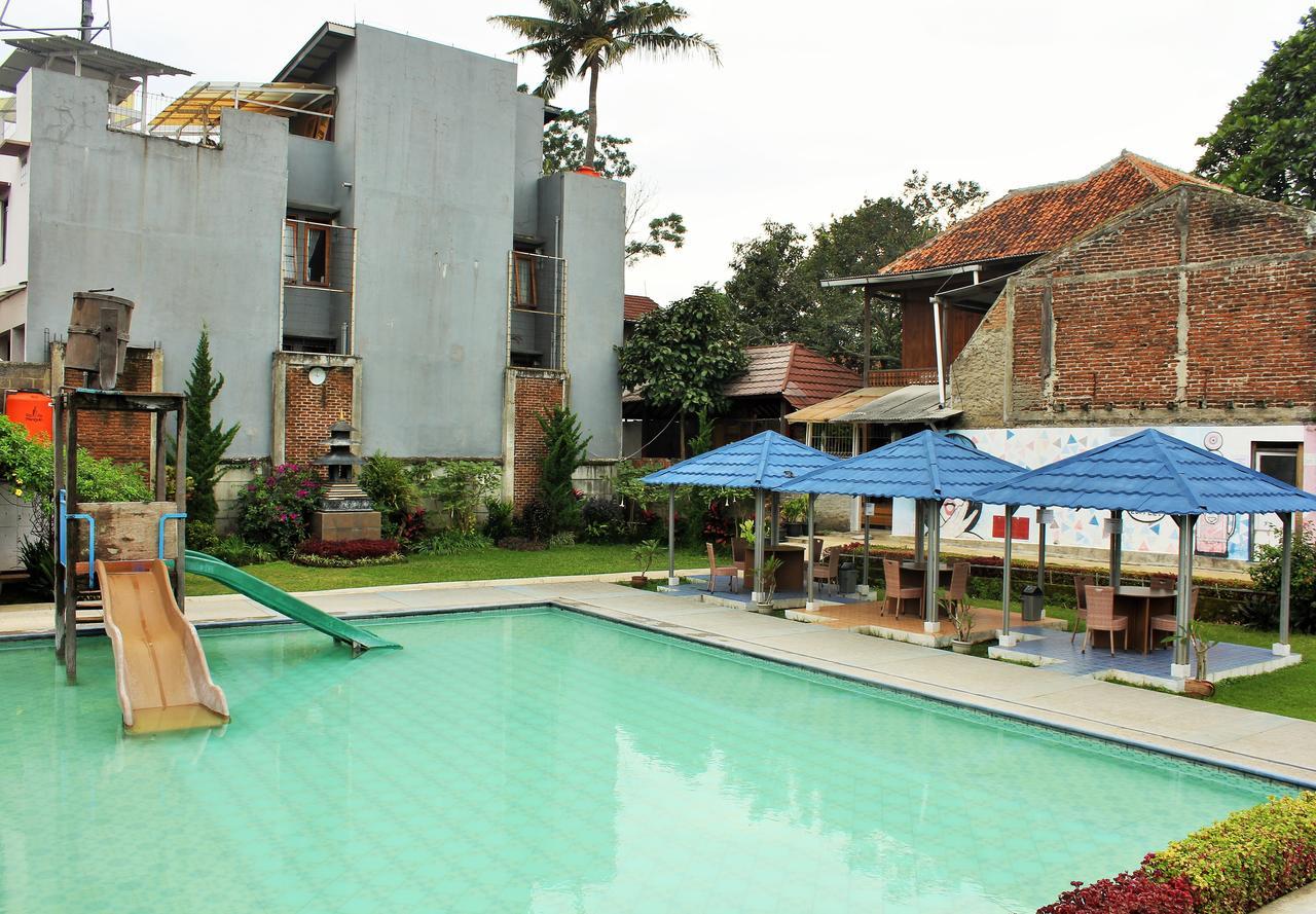 Reddoorz Hostel @ Dago 2 Bandung Kültér fotó